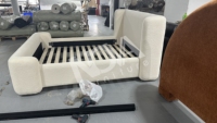 Juego de Muebles de Dormitorio Moderno NOVA de 5 Piezas con Cama King Size de Tela de Lana de Cordero Blanca y Almacenamiento, Cabecero de Cama Queen Tapizado