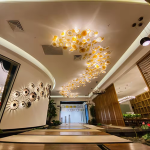 Nuevo diseño, hermosa decoración de luz de boda, diseño de lujo personalizado, diseñador de lujo, candelabro de oro para interiores - Product Image 2