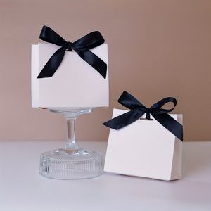 Manufacturer Wholesale Eco-friendly Ivory Board Luxury Rectangle <b>Gift</b> Paper <b>Bag</b> with Ribbon Handle for Birthday <b>Parties</b> - Product Image 4