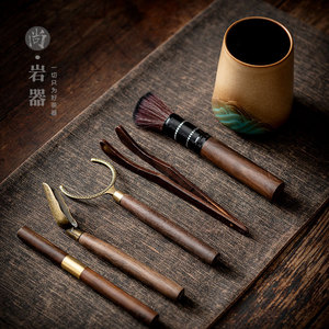 Juego de Utensilios para Té de Seis Piezas, Madera de Ébano, Herramientas de Té Kung Fu, Completo con Cuchara, Pinzas, Cuchillo, Cepillo, Forma Cilíndrica, Origen Dehua - Product Image 2