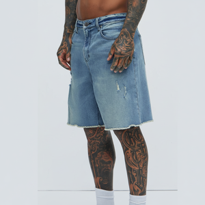 Short en denim marron vieilli-Short en jean déchiré tendance et confortable pour hommes et femmes, parfait pour les tenues d'été décontractées - Product Image 1