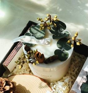 Ensemble cadeau de bougies parfumées à la soja avec fleurs séchées naturelles romantiques de luxe, <span class=keywords><strong>savon</strong></span> artisanal et <span class=keywords><strong>porte</strong></span>-bougie en bois - Product Image 4