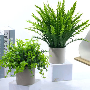 Plantes artificielles en pot de la collection Fuyu, verdure réaliste pour la décoration du salon et du bureau, plantes d'intérieur en plastique de 20 cm - Product Image 4