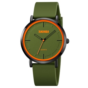 Montre-bracelet à quartz rétro minimaliste pour homme SKMEI 2050, style business, bracelet en silicone, étanche à la sueur, montre de sport, boîtier en alliage, verre - Product Image 1