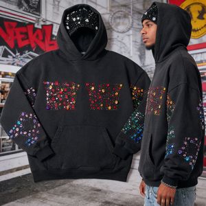 Sweat-shirt à capuche pour homme en coton 100% de nouvelle conception, avec des détails en strass colorés et des bords effilochés, tendance et décontracté - Product Image 4