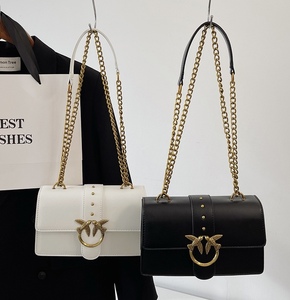 Bolso Bandolera Pequeño <span class=keywords><strong>de</strong></span> PU <span class=keywords><strong>de</strong></span> Alta Calidad para Mujer, Bolso <span class=keywords><strong>de</strong></span> Mano con Cadena, Estilo Moderno, con Cierre, para Uso Diario en Todas las Temporadas - Product Image 5