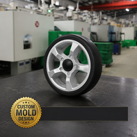 Roue de jouet en caoutchouc noir avec jante en plastique argentée à 5 rayons et moyeu noir, roulement fluide, pour poussette et voiture, pièce de rechange, moulage par injection, usine OEM