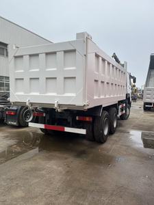 Camion benne SINOTRUK HOWO 6x4 371HP pour travaux lourds à vendre, disponible en version conduite à gauche (LHD) et conduite à droite (RHD) - Product Image 3