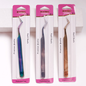 Pinzas para Pestañas con Punta de Fibra y Diseño de Pez con Logotipo Personalizado, Herramienta para Aplicar y Rizar Extensiones de Pestañas - Product Image 1