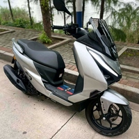 CFMOTO 150SC-F, el Primer Scooter de 150cc y 4 Tiempos con Plataforma Plana en China, con Motor de 149cc Refrigerado por Agua y ABS/TCS para Desplazamientos Urbanos