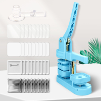 Machine de fabrication d'insignes de bouton de bricolage, aucune installation requise pour les boutons carrés/ronds/en forme de coeur (parfait pour les enfants et l'artisanat)