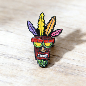 Fabricante Chino de Artesanías Metálicas, Pin de Solapa de Esmalte Duro con Diseño de Anime, Personalizado, Venta al Por Mayor - Product Image 1
