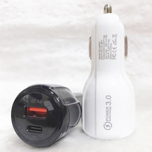 工場直販 電気式デュアルポートPD 3.0急速充電フォンステーション 車載旅行用アダプター 2 in 1 USBカーチャージャー - Product Image 2