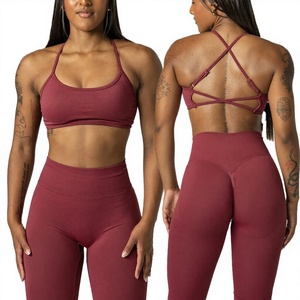 Conjuntos Deportivos Personalizados para Gimnasio, Transpirables, con Tirantes Ajustables, sin Espalda, de 3 Piezas, para Yoga, sin Costuras, para Mujer - Product Image 3