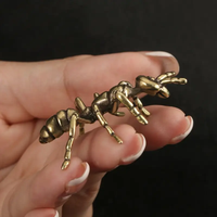 Figurine de fourmi en laiton fabriquée à la main à collectionner, ornement de bureau décoratif pour animaux de compagnie de thé de style vintage, Figurines de collection de décor à la maison d'automne