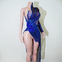 Robe longue asymétrique à une épaule avec fente haute, en maille bleue à sequins appliqués à la main, pour spectacle de scène, boîte de nuit, showgirl