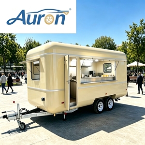 รถขายอาหารสไตล์เรโทร Auron ขนาด 4.8 เมตร แบบเพลาคู่ ตัวถังอะลูมิเนียม ช่องเก็บของแบบมีฉนวน ครัวเคลื่อนที่กลางแจ้ง - Product Image 1