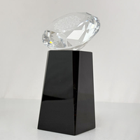 Trophée en Verre Transparent Effet Diamant Écologique Poli avec Impression UV, Design Portable, Fonction de Gravure, Base Noire DT-RM006