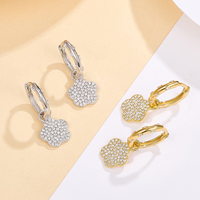 925 Sterling Silber Rhodium-Plattiert Minimalistische Mikro-Zirkon Blumen-Creolen Fünfblättriges Kleeblatt-Design Damengeschenk Hochzeit