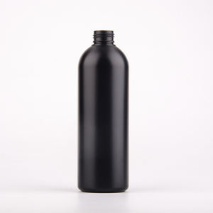 Logo Serigrafía Recargable HDPE Botella de <span class=keywords><strong>spray</strong></span> de plástico 500ml Venta al por mayor Cilindro negro Gatillo Botella de <span class=keywords><strong>spray</strong></span> para barberos - Product Image 1