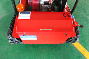 Tondeuse agricole FT-120A avec moteur de 15 CV, idéale pour vergers et terrains vagues, fonctionne de manière stable sur 45 cm. °   Pentes raides. - Product Image 3