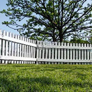 แผงรั้วไวนิลป้องกันการบิด-รั้วพีวีซีสีขาวพร้อมเสาและราง - Product Image 3