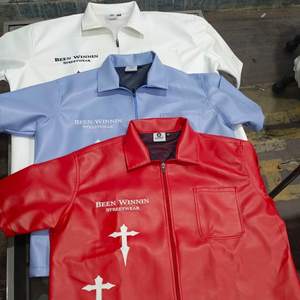 <span class=keywords><strong>Camicia</strong></span> in <span class=keywords><strong>pelle</strong></span> personalizzata Bomber <span class=keywords><strong>giacca</strong></span> con Zip t-Shirt uomo a maniche corte <span class=keywords><strong>camicia</strong></span> da uomo con toppa ricamata <span class=keywords><strong>camicia</strong></span> in <span class=keywords><strong>pelle</strong></span> sintetica - Product Image 3