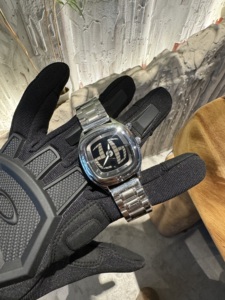 Nuovo <span class=keywords><strong>orologio</strong></span> <span class=keywords><strong>da</strong></span> <span class=keywords><strong>polso</strong></span> <span class=keywords><strong>Vintage</strong></span> con Display digitale quadrato futuro stile Tech <span class=keywords><strong>orologio</strong></span> <span class=keywords><strong>da</strong></span> uomo - Product Image 2
