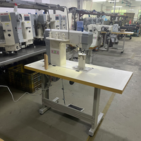 Machine à coudre à colonne JN6-2 pour la confection de chaussures, double aiguille et fonction d'alimentation automatique intelligente par pas.