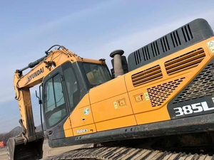Used Original Korea Multifunction Crawler Excavator Hyundai 385LVS High Efficiency Hyundai 140W 210W in Good Condition on Sale - Product Image 4