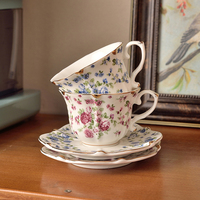 Tasse à thé en porcelaine royale britannique de luxe européen cadeau vintage fleur jantes dorées 200ml tasse à café en céramique soucoupes ensemble avec assiette
