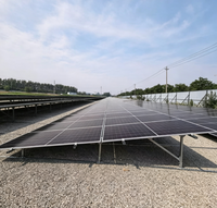 Structure de montage au sol en acier profilé en C pour panneaux solaires, support de panneaux photovoltaïques, système de support au sol pour centrale photovoltaïque