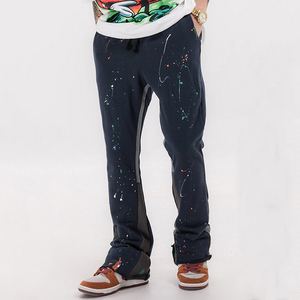 Pantalon de jogging évasé personnalisé pour hommes pantalon de survêtement avec peinture en aérosol pantalon de survêtement évasé à ceinture élastique patchwork pour hommes - Product Image 2