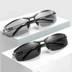 Lunettes de soleil polarisées à verres photochromiques, lunettes de soleil de sport pour le cyclisme et les activités de plein air - Product Image 1