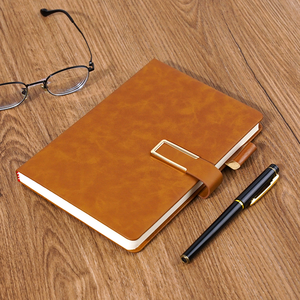 Muestra gratis A6 planificador diario páginas interiores personalizadas página en blanco cuaderno de cuero Pu con portalápices - Product Image 1