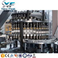Nouvelle machine de remplissage d'eau automatique Peak Combiblock pour eau minérale, 3-en-1 soufflage, remplissage et bouchage, usine de remplissage Combiblock
