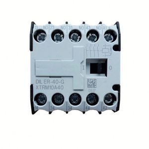 AC contactor <span class=keywords><strong>DILM17</strong></span>-<span class=keywords><strong>01</strong></span>(208V 60HZ) - Product Image 1