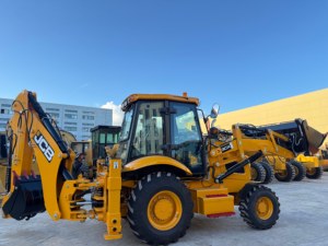 Nueva Retroexcavadora JCB 3CX, Maquinaria Pesada Flexible para Excavación de Zanjas y Trabajos de Carga en Obras - Product Image 6