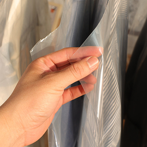 Chemise à carreaux à manches longues en film PE transparent pour le rangement des vêtements - Product Image 4