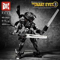 Ensemble de blocs de construction DK 2012 Black Mech Warrior, 1053 pièces, modèle de pistolet et d'épée convertible, jouet d'assemblage DIY, cadeau pour garçons