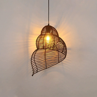 Fabricants personnalisés de lustres et lampes suspendues LED élégants et stylés pour la décoration intérieure et des restaurants, vente en gros d'usine