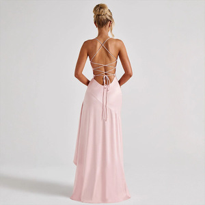 Elegante Vestido Maxi de Satén con Cuello Halter, Abertura Alta, Volantes y Cintura Natural para Noche - Product Image 4
