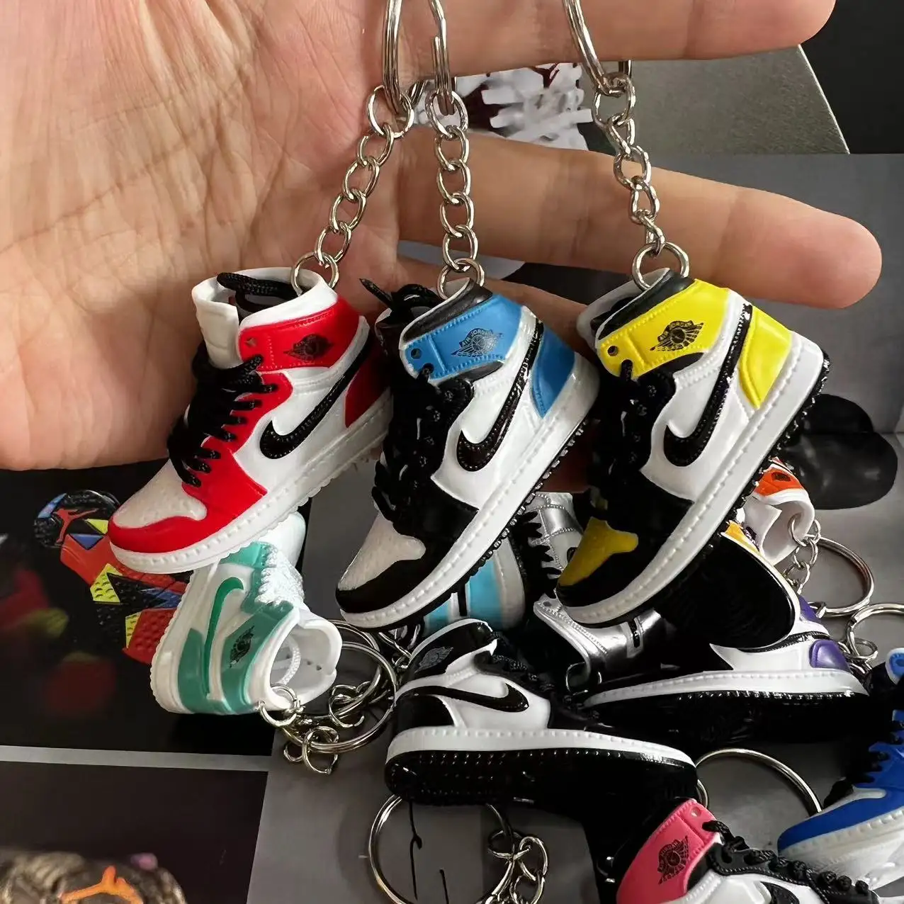 Popular Hot wholesale mini Brand sneakers shoe 3D rubber keychain Car Key Chain Bag Pendant Keychain as gift