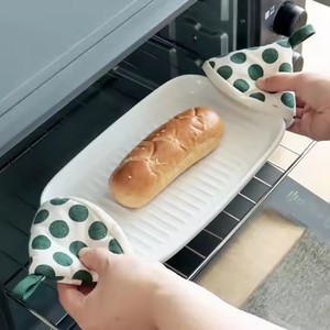 Tam Giác Phim Hoạt Hình Dễ Thương Nồi Chủ Sở Hữu Lò Nướng Nhà Bếp Găng Tay Mũ Chịu Nhiệt Dot Hat Nồi Chống Scalding Và Lò Găng Tay Găng Tay Cho Xử Lý - Product Image 6