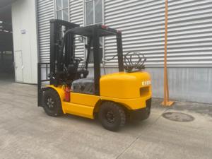 Chariot élévateur à fourche à double carburant GPL HELI, prix d'usine, 3T, toit fermé, protection, vente chaude, chariot de manutention industriel - Product Image 1