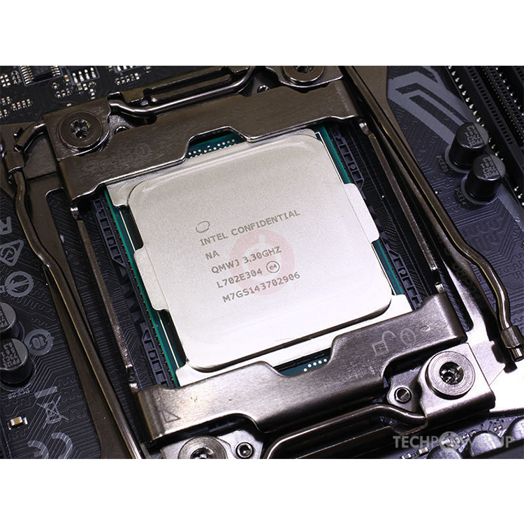 Intel Core I9-7900x - 10-Core Desktop Processor up to 3.3 Ghz