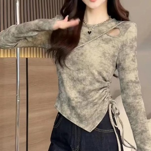 <span class=keywords><strong>Maglietta</strong></span> Autunnale a Maniche Lunghe per Ragazze Taglie Forti, Collo Tondo, Design Traforato, Tie-Dye, con Cintura in Vita per Effetto Snellente - Product Image 3