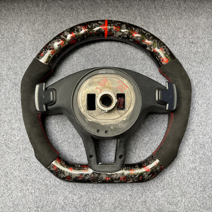 Volant en cuir Alcantara en fibre de carbone forgée rouge pour <span class=keywords><strong>Mercedes</strong></span> 2012-15 W175/E350/C63/W204/E63/Cls63/Slk55 <span class=keywords><strong>a</strong></span> <span class=keywords><strong>Mg</strong></span>/CLA 2020 - Product Image 4