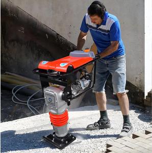 OEM nhà máy 5.5Hp-6.5HP deadweight 80kg với động cơ xăng W-R80B <span class=keywords><strong>rammer</strong></span> handpush <span class=keywords><strong>compactor</strong></span> <span class=keywords><strong>rammer</strong></span> cho đường nén - Product Image 1