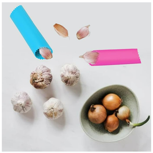 Set Sbucciatore d'Aglio 1 Pezzo in Silicone, Facile da Pulire, Utensile per Rimuovere la Buccia, Rullo Conservatore Pratico per Uso in <span class=keywords><strong>Cucina</strong></span> - Product Image 5